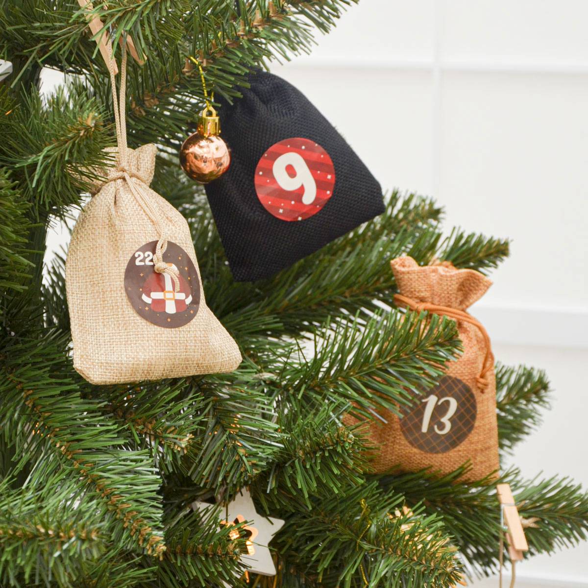 DIY Adventskalender zum Befüllen - 24 Geschenk Säckchen - Komplettes Bastelset