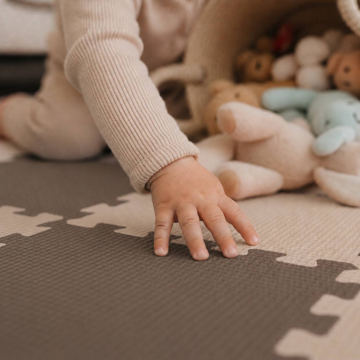 27 Teile Baby Kinder Puzzlematte ab Null - 30x30 Puzzle Spielmatte Krabbelmatte