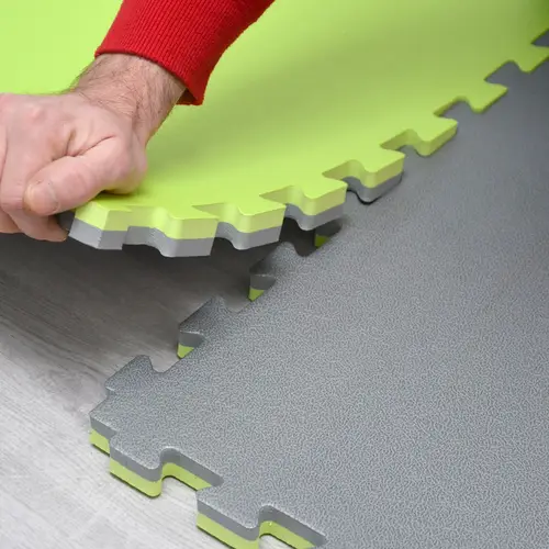 1.6qm Profi Fitnessmatte 2cm - 2er Set 90x90 Bodenschutzmatte für Fitnessgeräte 1.6qm Profi Fitnessmatte 2cm - 2er Set 90x90 Bodenschutzmatte für Fitnessgeräte