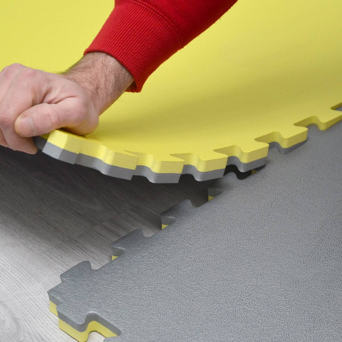 1.6qm Profi Fitnessmatte 2cm - 2er Set 90x90 Bodenschutzmatte für Fitnessgeräte