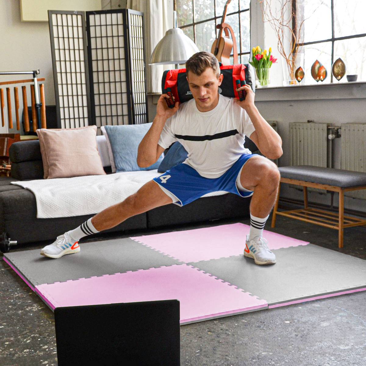 3.2qm Profi Fitnessmatte 2cm - 4er Set 90x90 Bodenschutzmatte für Fitnessgeräte