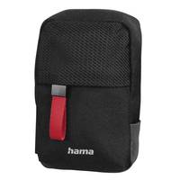 Schwarze kompakte Transporttasche mit rotem Griff und 'hama'-Logo auf der Vorderseite.