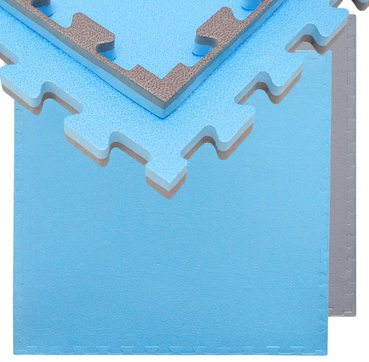 Blaues Puzzle-Teil mit verschlungenen Rastern auf einfach blauem Hintergrund.