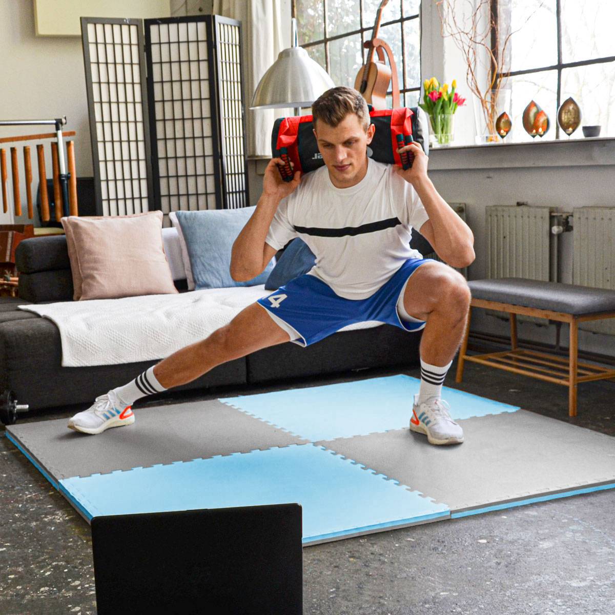 2.4qm Profi Fitnessmatte 2cm - 3er Set 90x90 Bodenschutzmatte für Fitnessgeräte