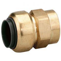 Eine Messingkompression-Sanitärarmatur mit einer Sechskantmutter und einer schwarzen Gummidichtung, die zum sicheren Verbinden von Rohren ohne Löten verwendet wird.