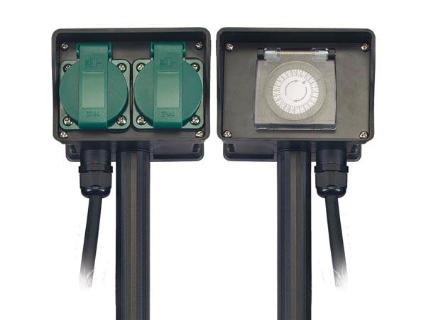 Perel Gartensteckdose, Erdspieß, Timer, 2 Steckdosen Typ E, 2 Klappdeckel, Kabel 1.5m, Schwarz/Grün
