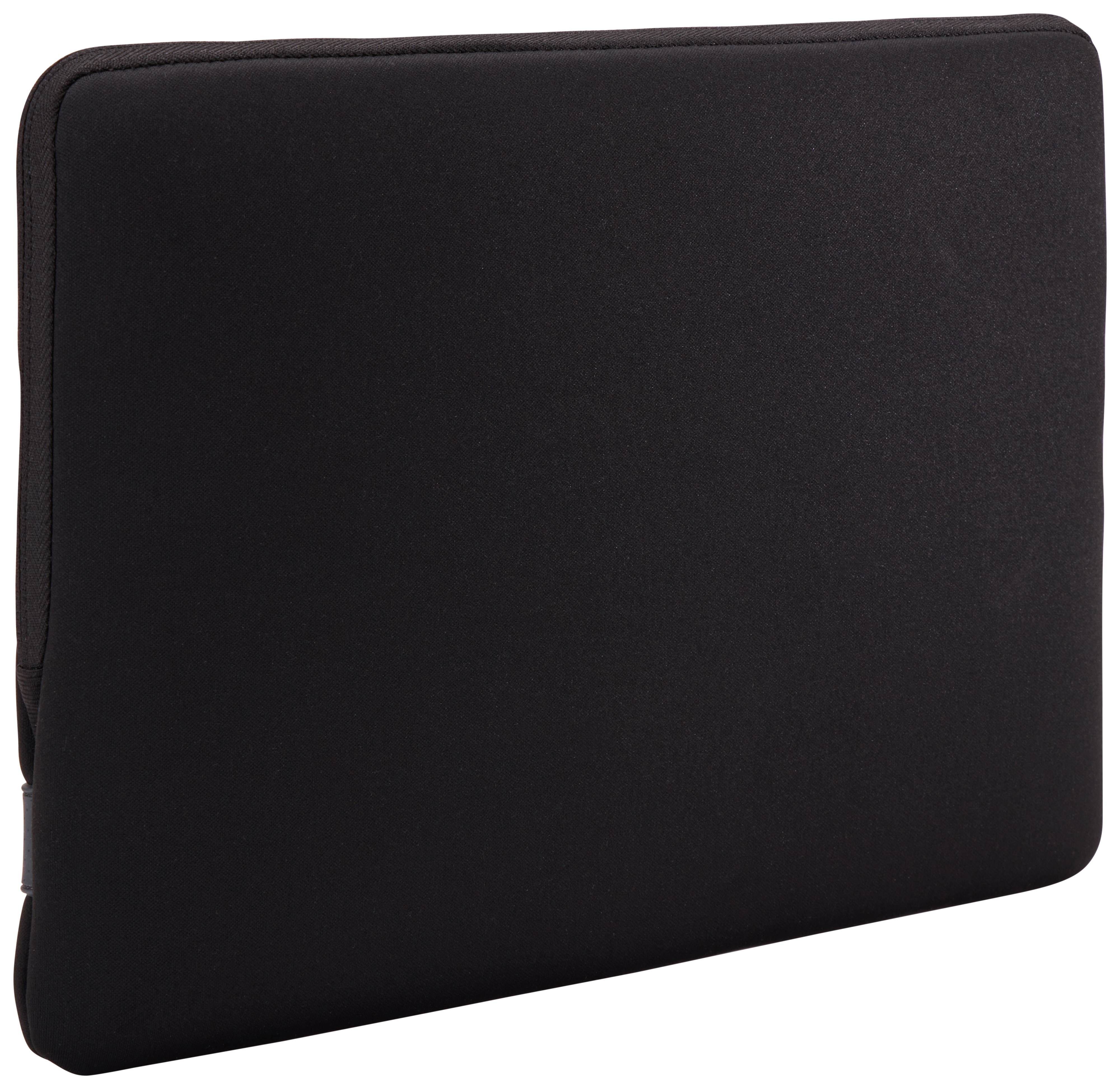 Schwarze rechteckige Laptop-Schutztasche mit abgerundeten Ecken auf weißem Hintergrund.
