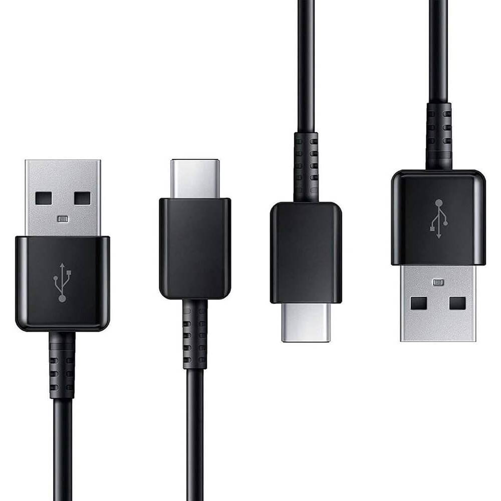 Vier Ansichten eines schwarzen USB-C zu USB-A-Kabelsteckers, das reversible Steckerenden und das USB-Symbol auf dem Gehäuse zeigt.