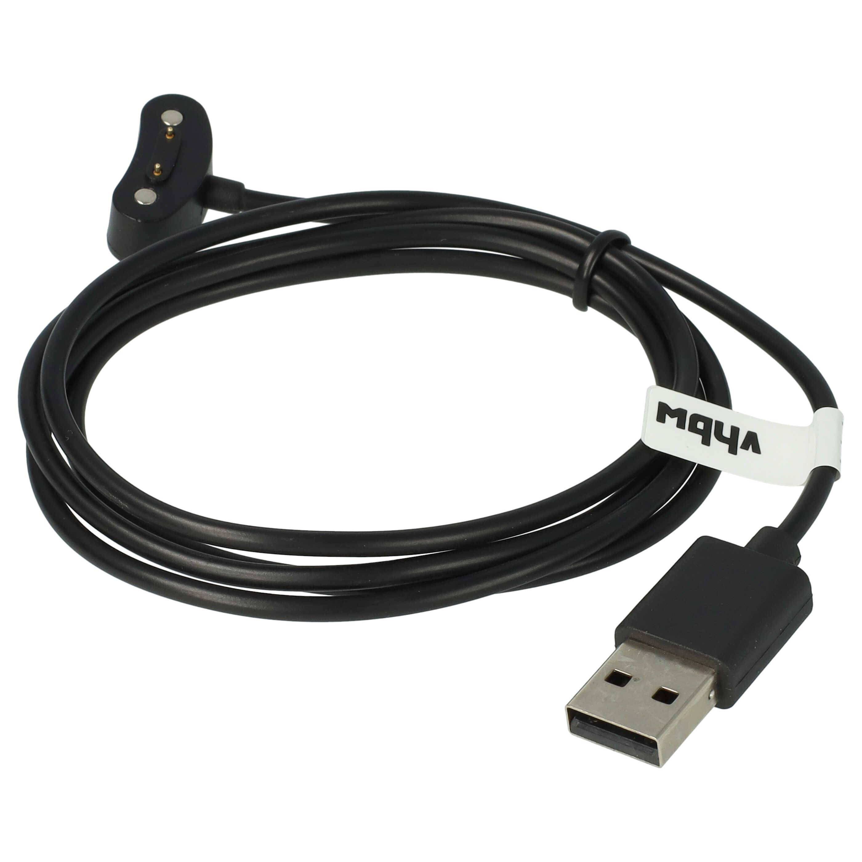 Schwarzes USB-Ladekabel mit magnetischem Stecker und USB-A-Anschluss, aufgerollt auf weißem Hintergrund.