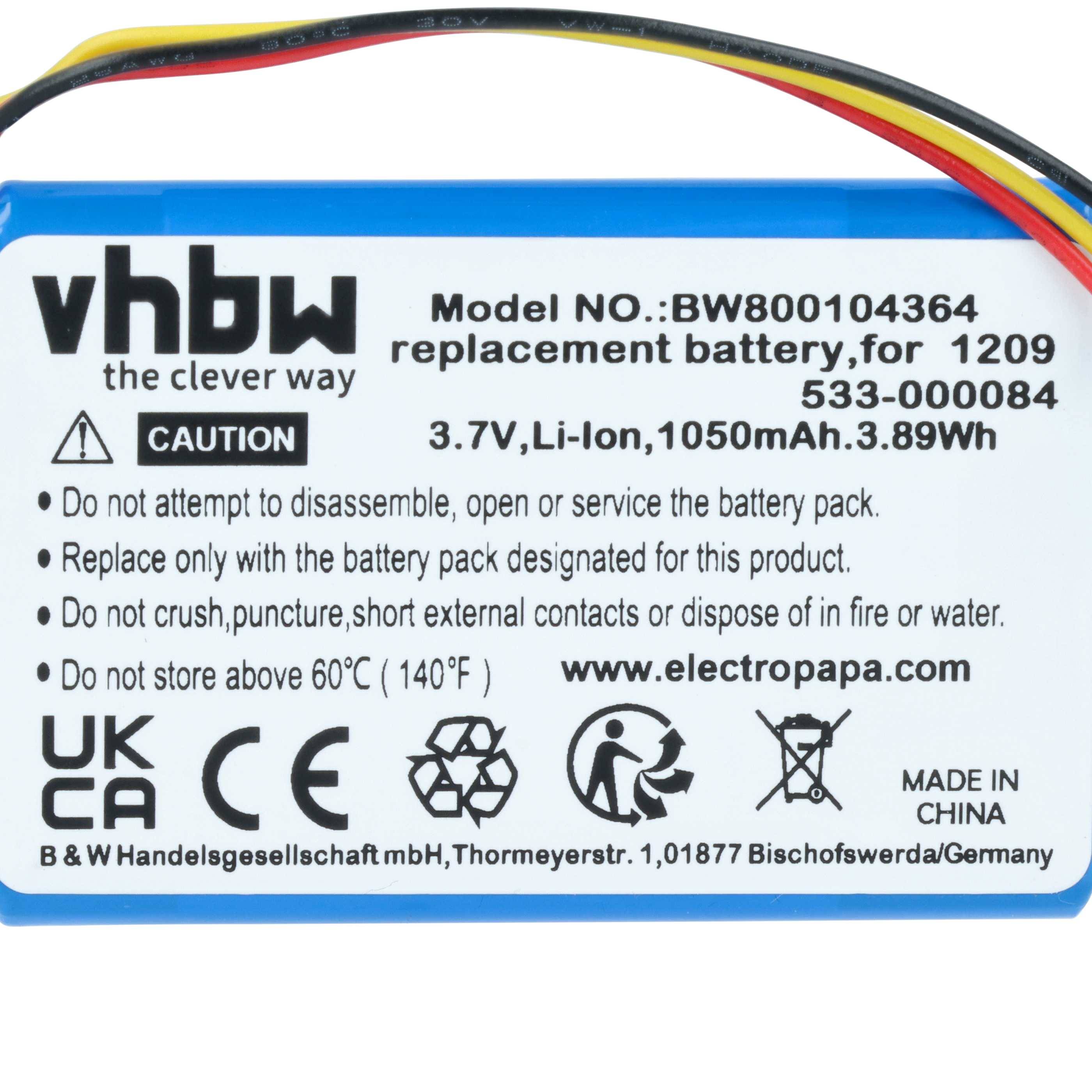 Nahaufnahme eines Batterieschildchens mit der Marke 'vhbw', Modell 'BW800104364', 3,7V, 1050mAh. Enthält Warnhinweise und Zertifizierungen.