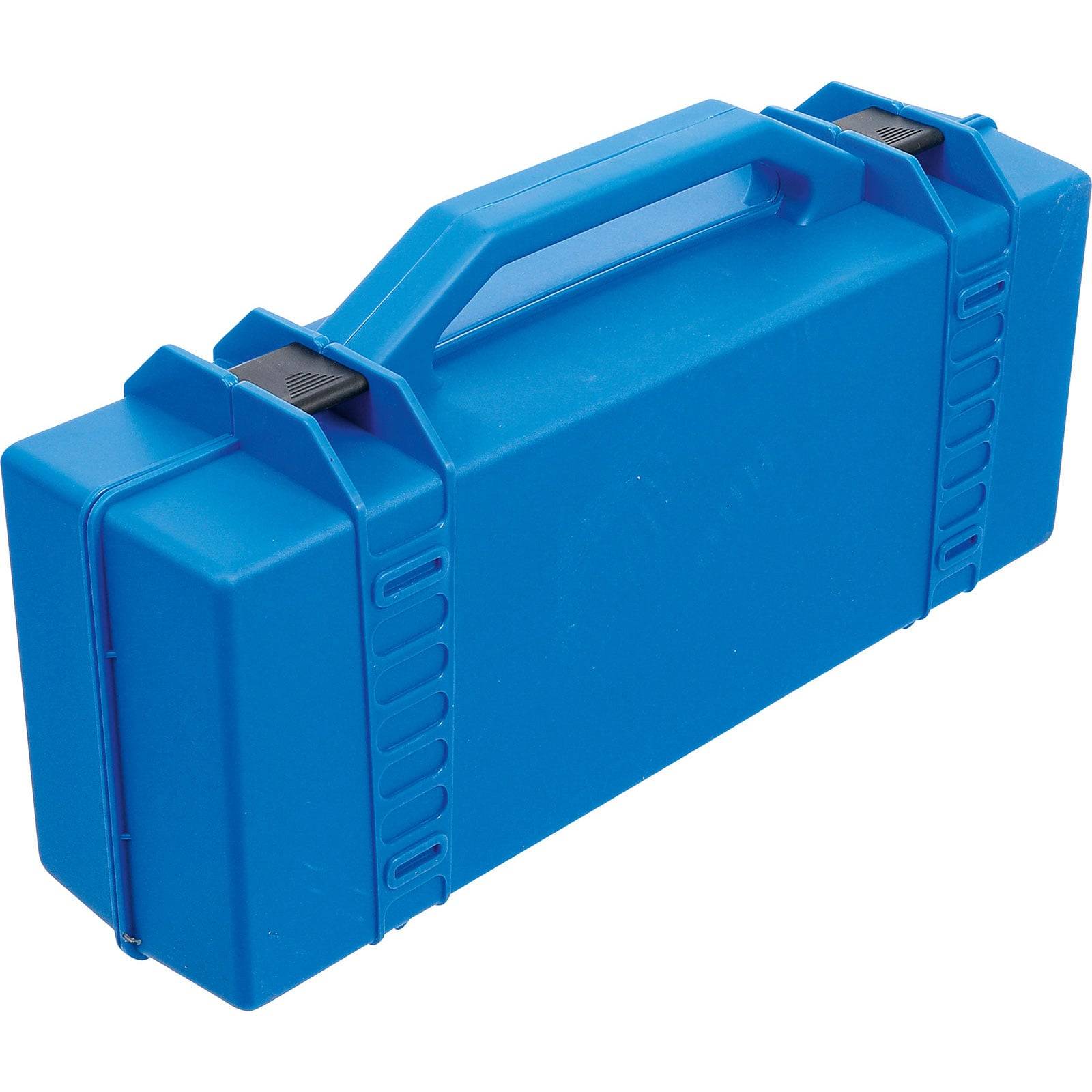 Eine blaue Kunststoff-Werkzeugbox mit einem stabilen Griff und sicheren Verschlüssen, konzipiert zum Transportieren von Werkzeugen und kleinen Ausrüstungsgegenständen.