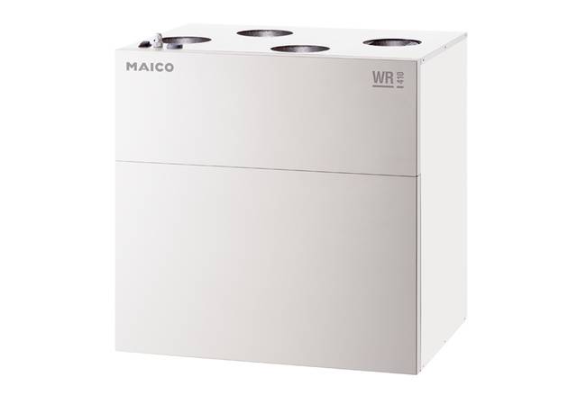 Weiße MAICO WR 160 Wandventilationsanlage mit vier kreisförmigen Kanalöffnungen oben.