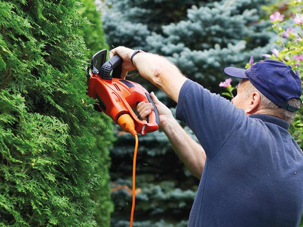Perel Kabeltrommel, Innenbereich, Schutzkontakt-Stecker/-Kupplung, Überhitzungsschutz, Kabellänge 25 m, 3G1.5, Orange/Grün