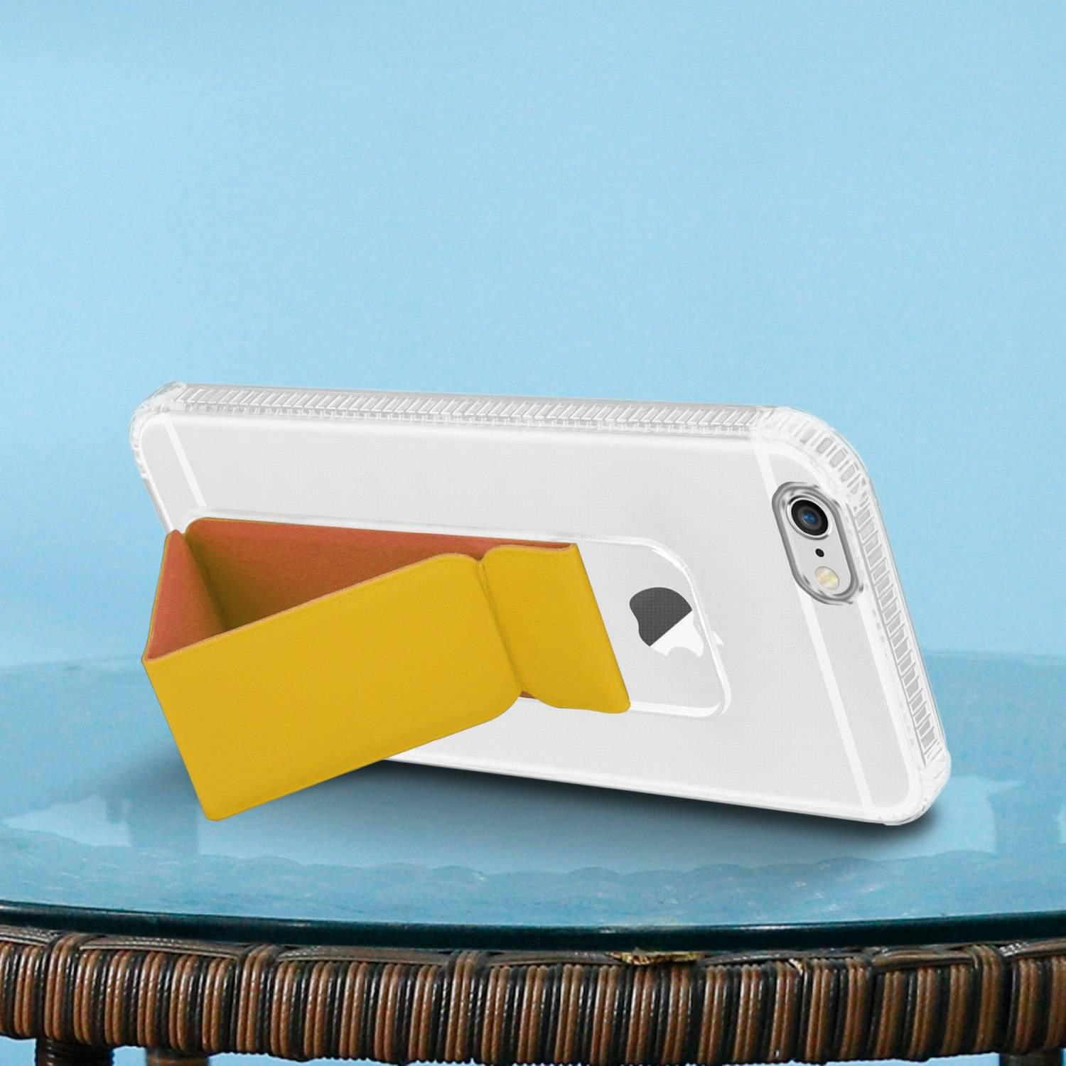 Cadorabo Schutzhülle für Apple iPhone 6 PLUS / 6S PLUS Hülle in Gelb Etui TPU Silikon Case Cover Standfunktion