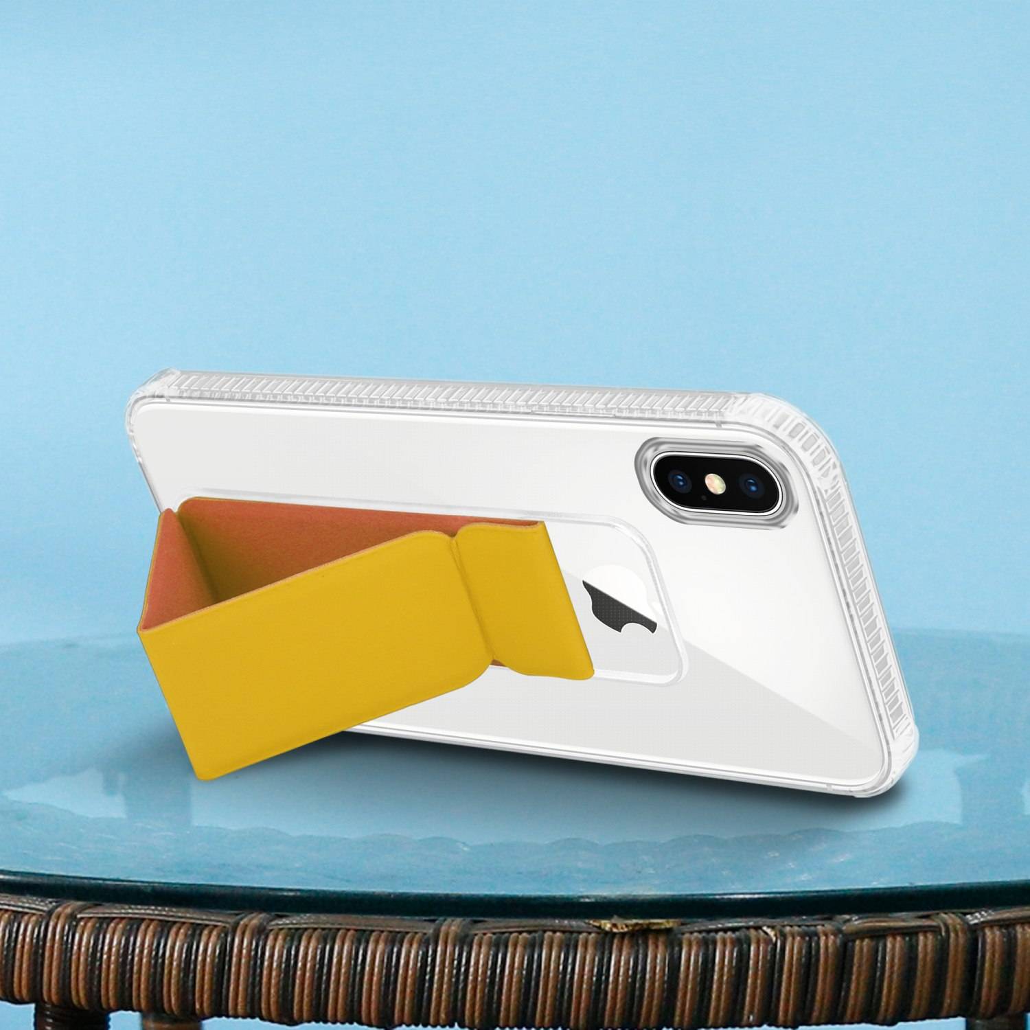 Cadorabo Schutzhülle für Apple iPhone X / XS Hülle in Gelb Etui TPU Silikon Case Cover Standfunktion