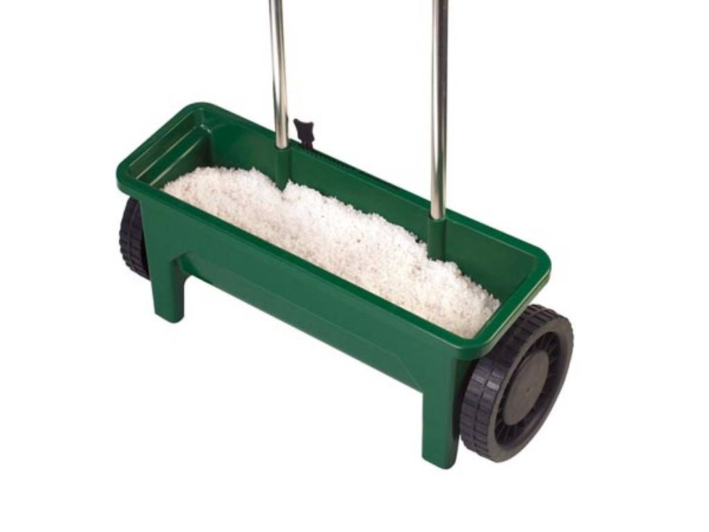 Toolland Düngewagen für Rasen, Saatstreuer, Streugut 0-8 mm, 12 L, Grün