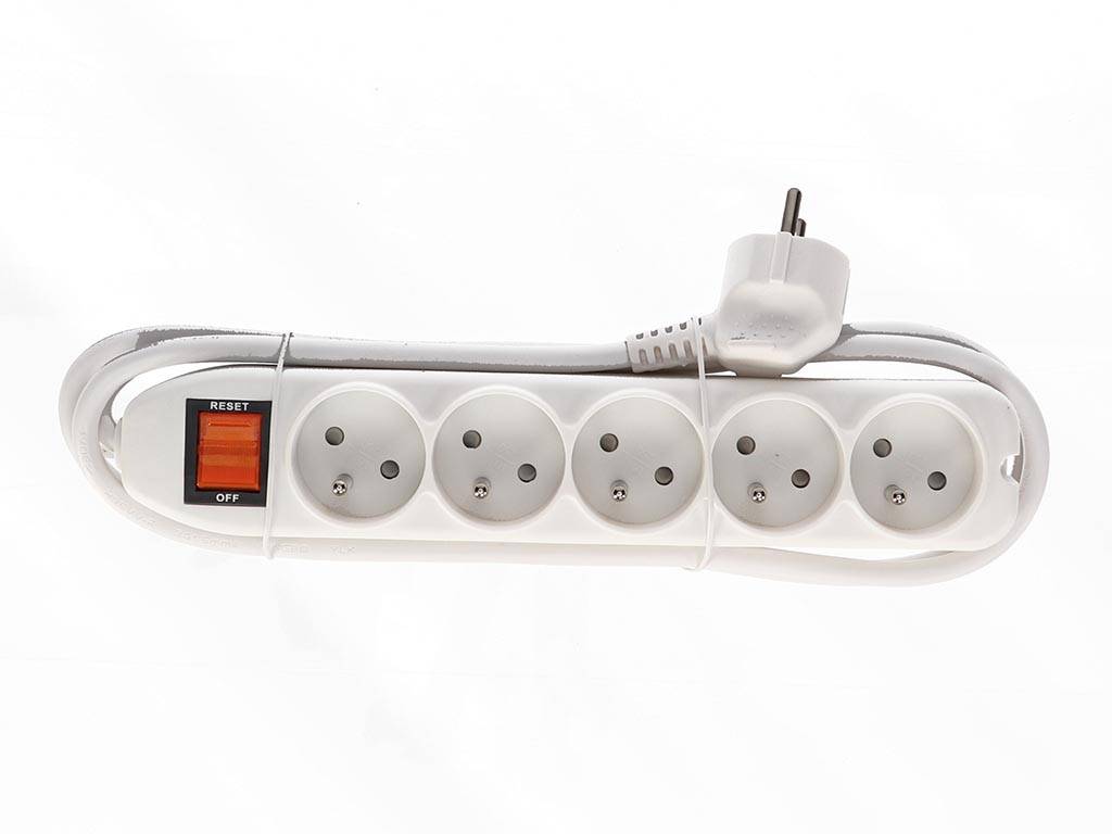 Perel Steckdosenleiste mit Schalter, Überlastschutz, 5 Steckdosen Typ E, Kabel 1.5 m, 3G1.5, Innenbereich, Weiß