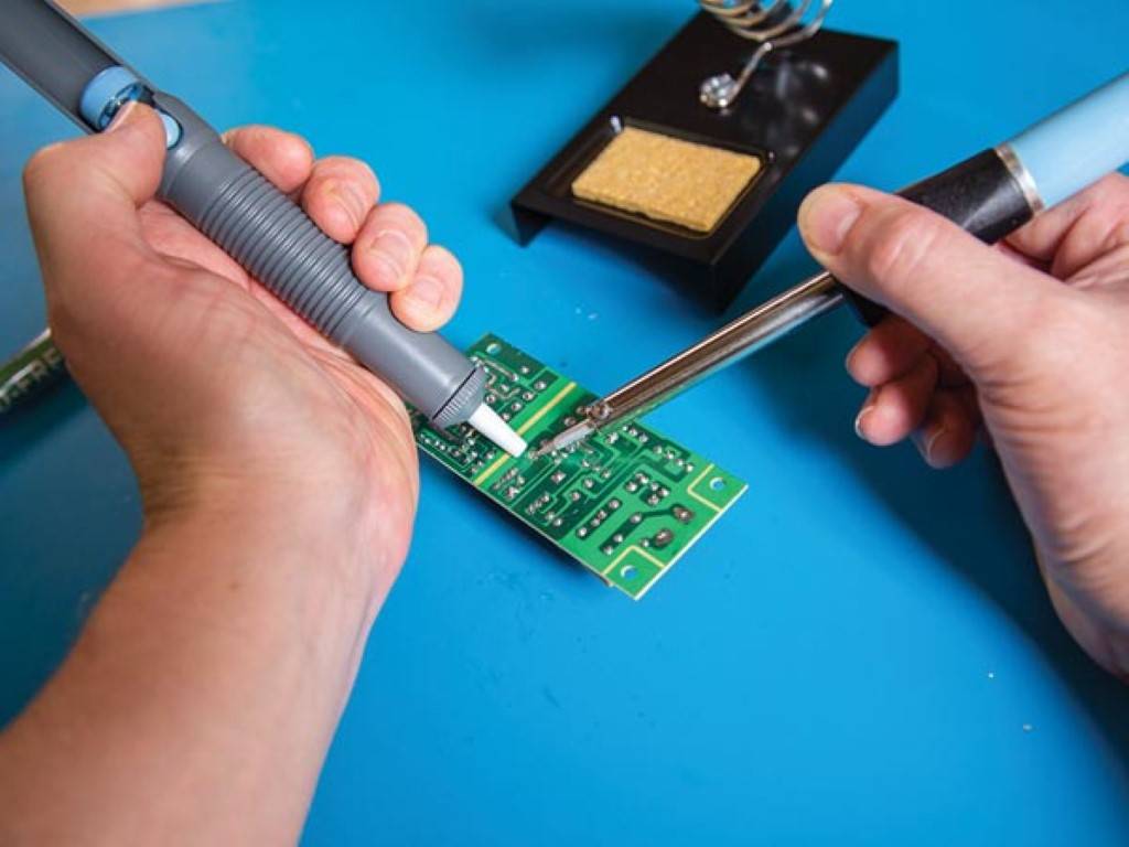 ELEKTRISCHES LÖTSET