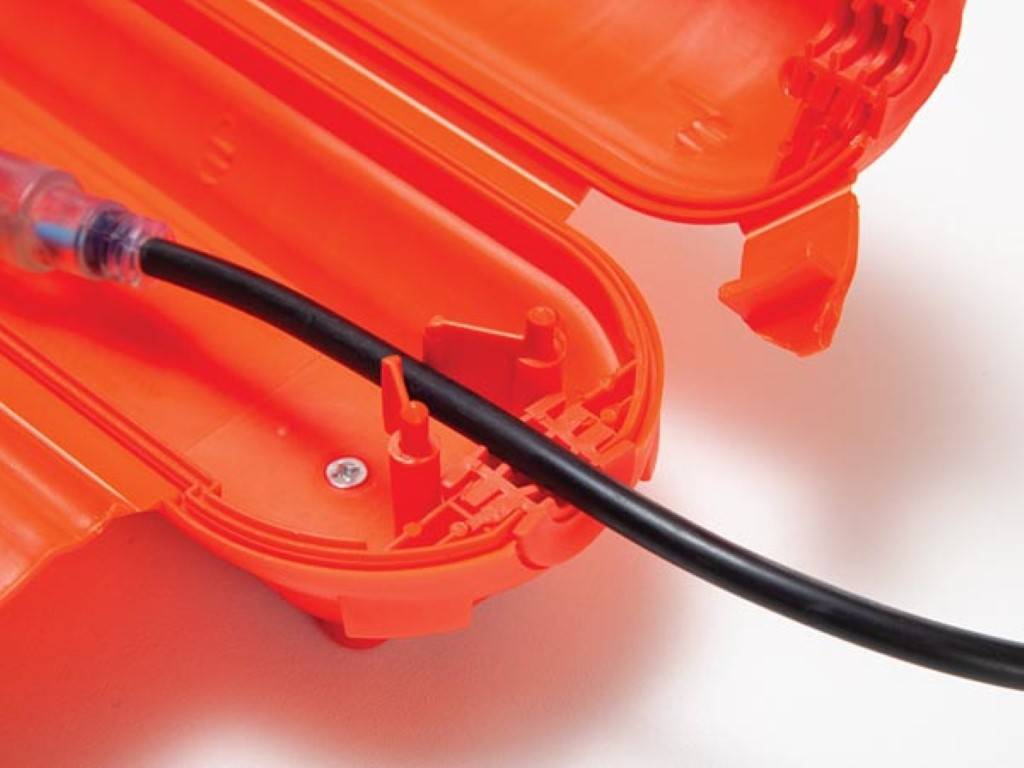 Schutzgehäuse für steckeranschlüsse IP44