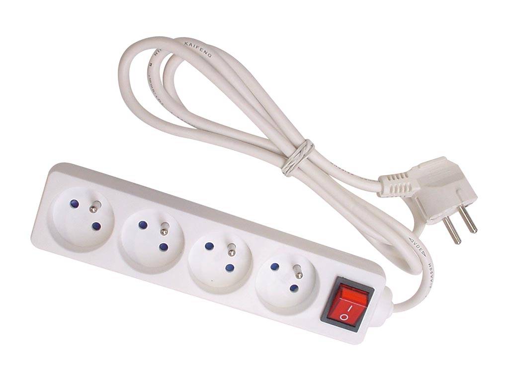 Perel Steckdosenleiste mit Schalter, 4 Steckdosen Typ E, Kabel 3 m, 3G1.5, Innenbereich, Weiß