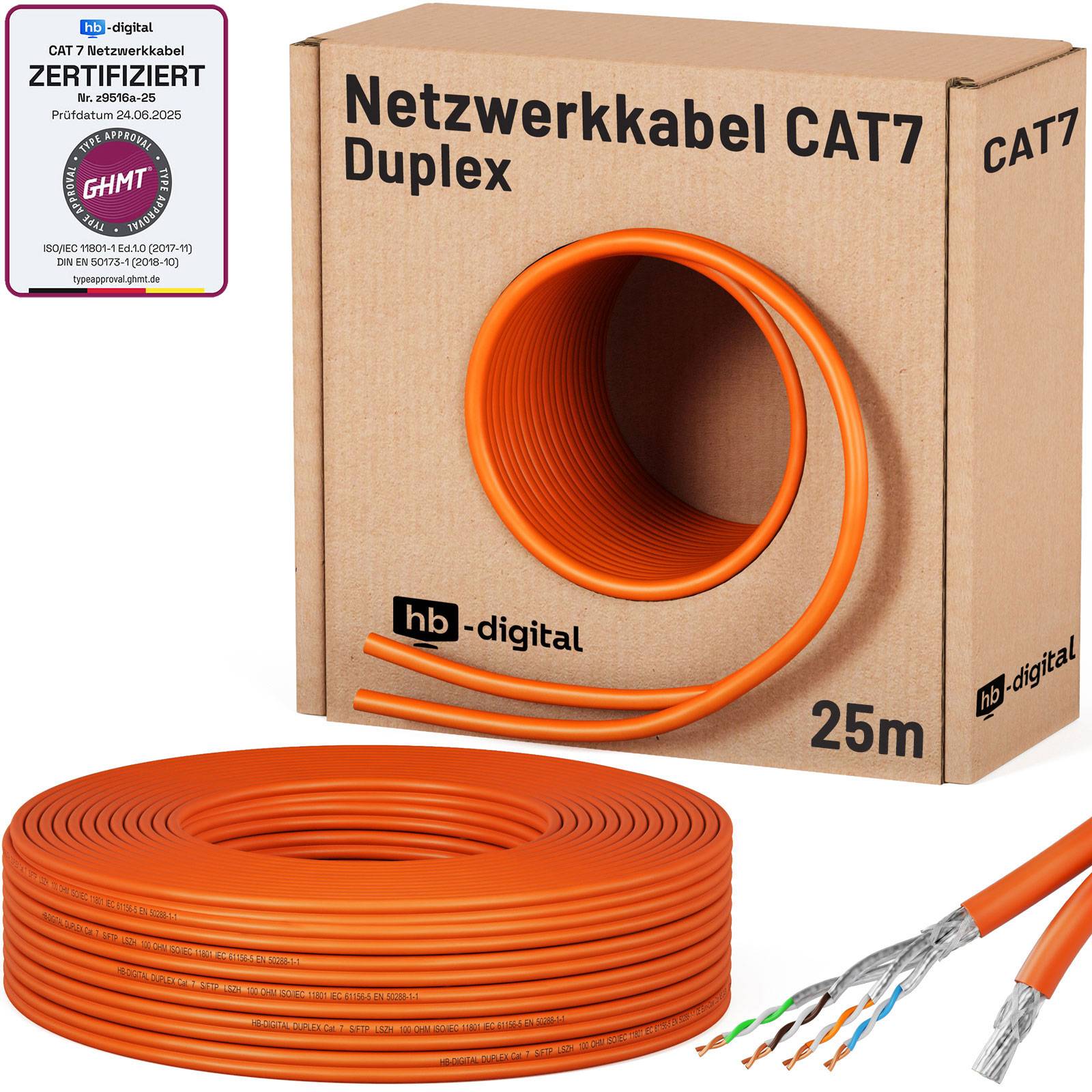 Oranges CAT7-Duplex-Netzwerkkabel, 25m, aufgezeigt aufgewickelt mit freiliegenden Drahtenden neben seiner Produktverpackung und Zertifizierungsetikett.