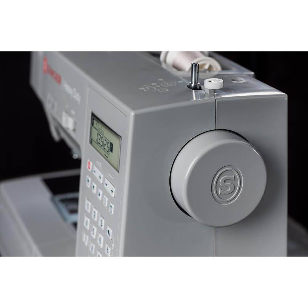 SINGER Heavy Duty 6705C