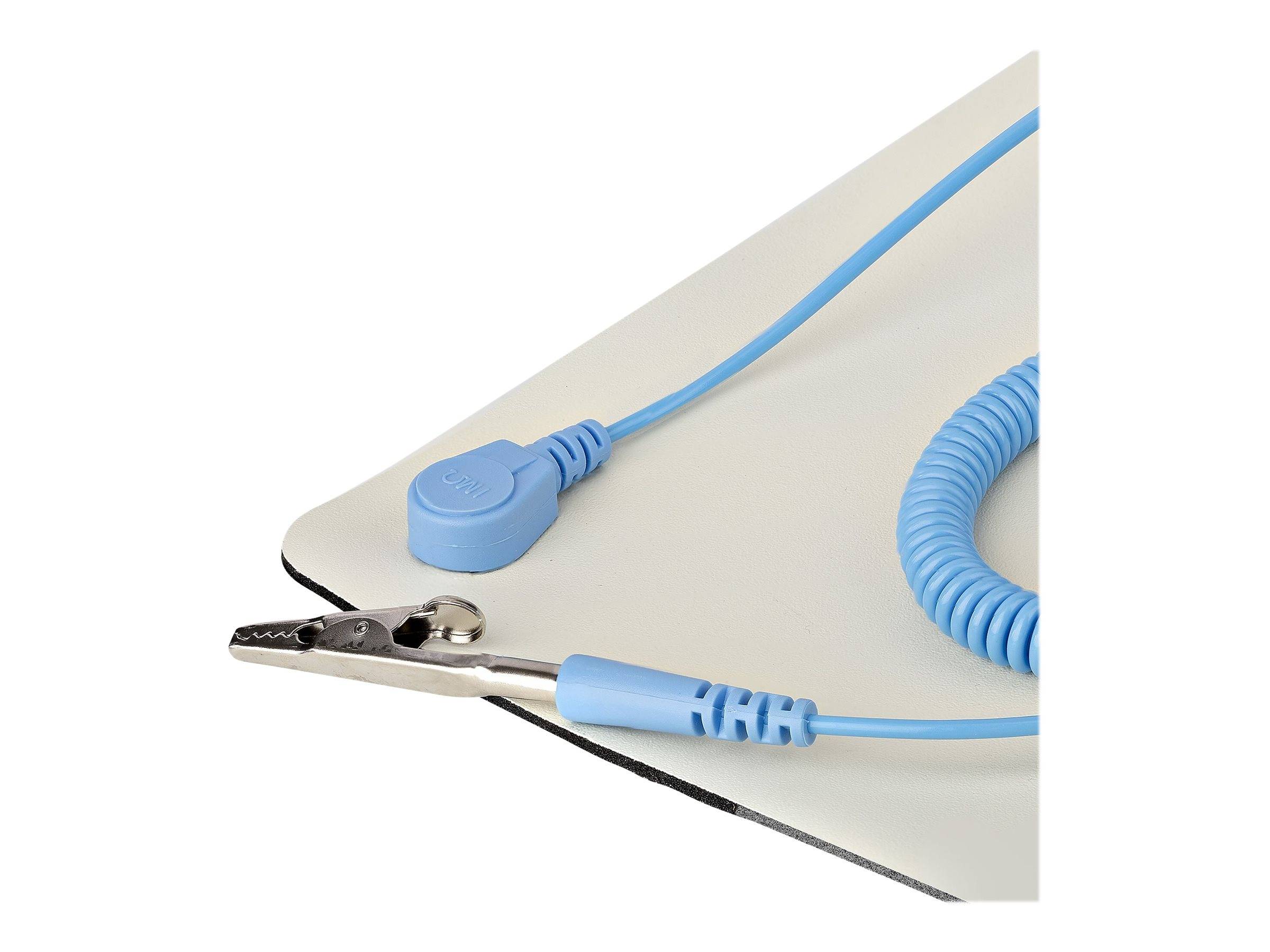 StarTech.com 11x18in Anti Static Mat, ESD Mat for Electronics Repair, Anti Static Desk Mat w/Detachable Grounding Wire, ANSI/ESD S 4.1 Compliant