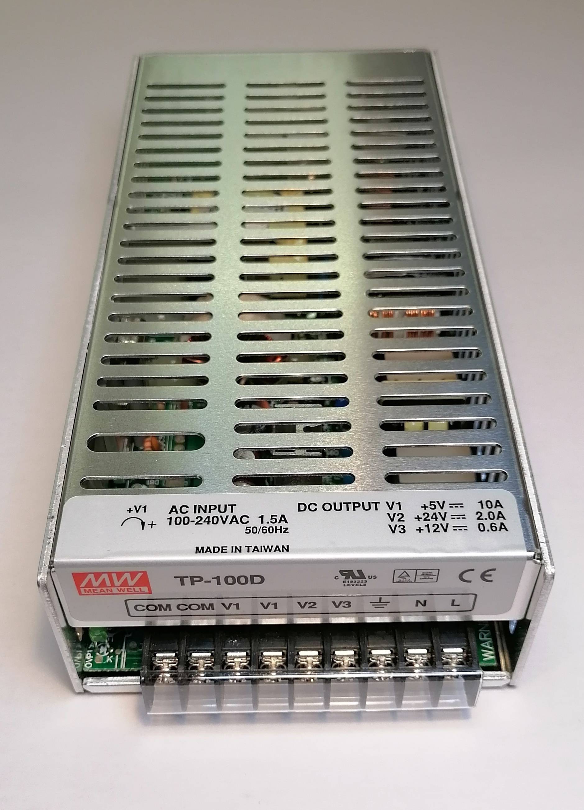Mean Well TP-100D Schaltnetzteil mit 3 Spannungen 105.2W 5V/10A 24V/2A 12V/0.6A