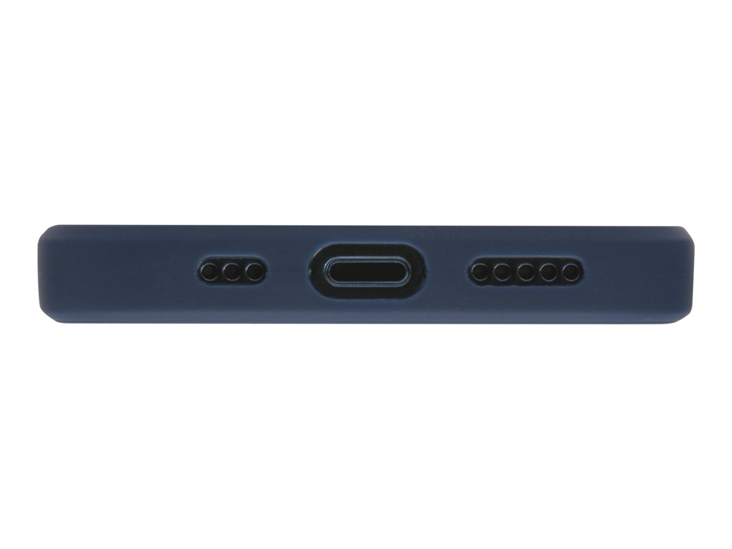 Nahaufnahme einer dunkelblau gefärbten Gerätekante mit einem zentrierten USB-C-Anschluss und zwei Reihen kleiner Lautsprecher- oder Mikrofonöffnungen auf beiden Seiten.