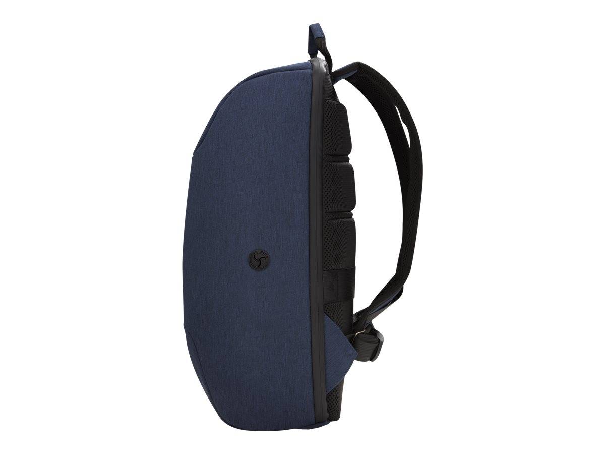 Blauer Rucksack in Seitenansicht auf weißem Hintergrund, mit gekrümmter harter Schale vorne, schwarzen Riemen und Details von Seitentaschen.