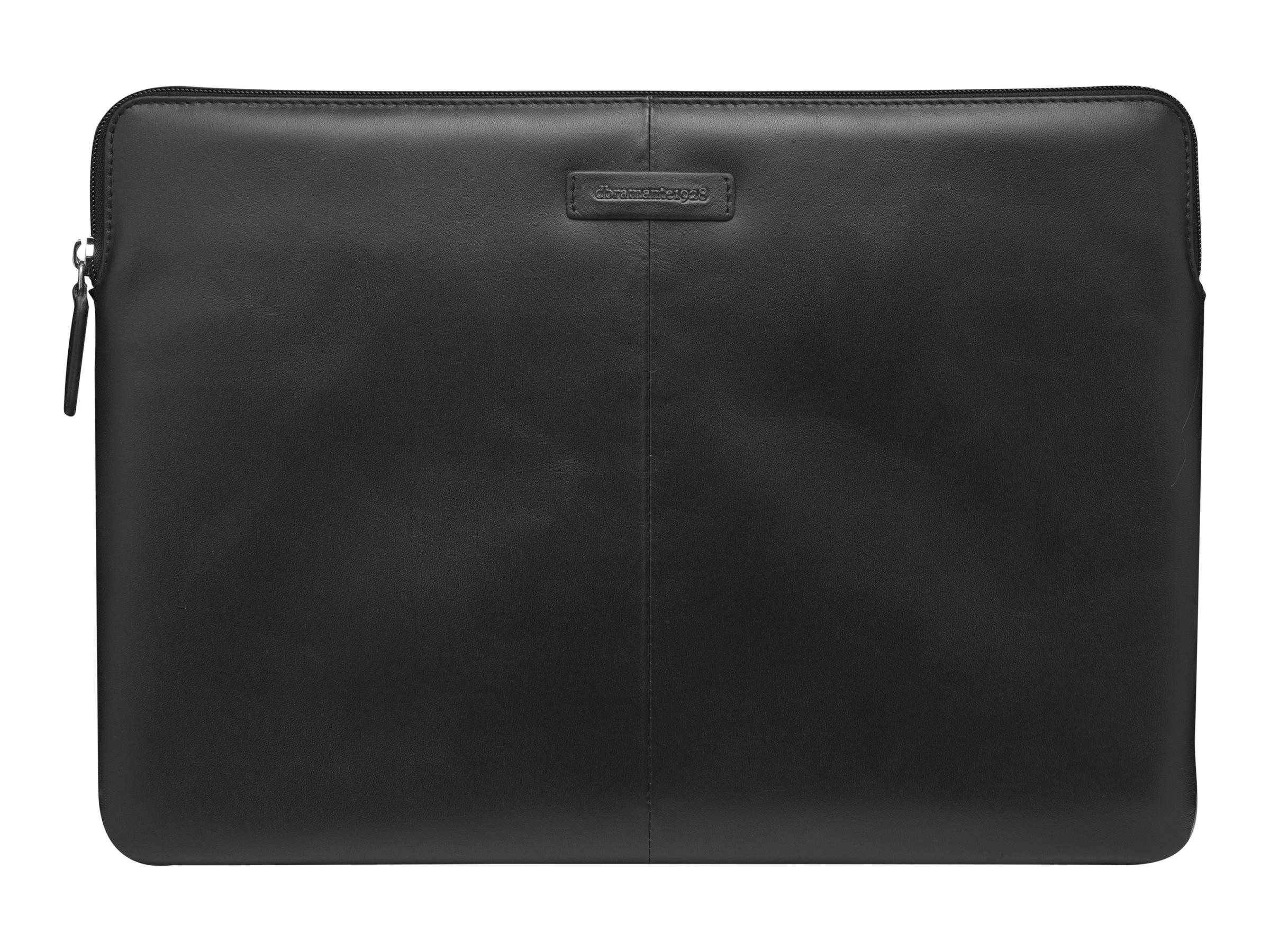 Schwarze Laptop-Schutzhülle aus Leder mit Reißverschlussschluss und kleinem Markenaufnäher auf der Vorderseite.