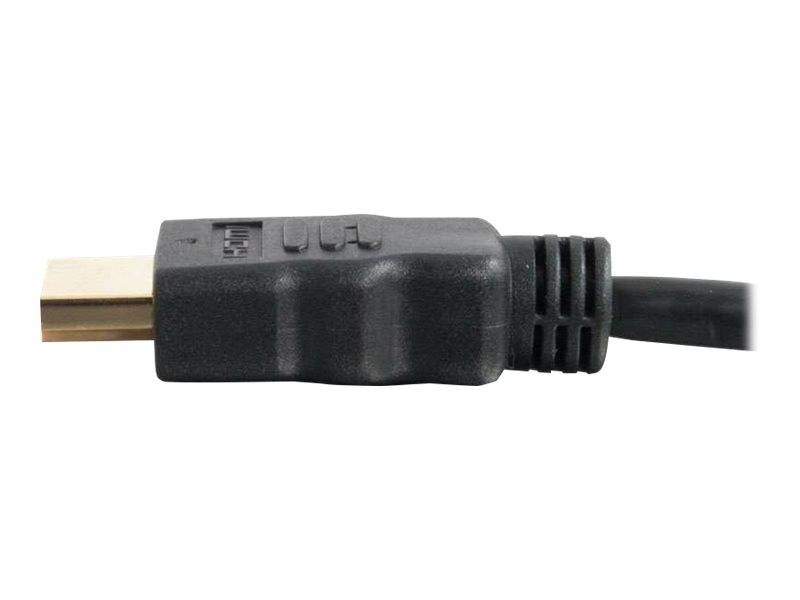 Nahaufnahme eines schwarzen HDMI-Kabelsteckers auf weißem Hintergrund.