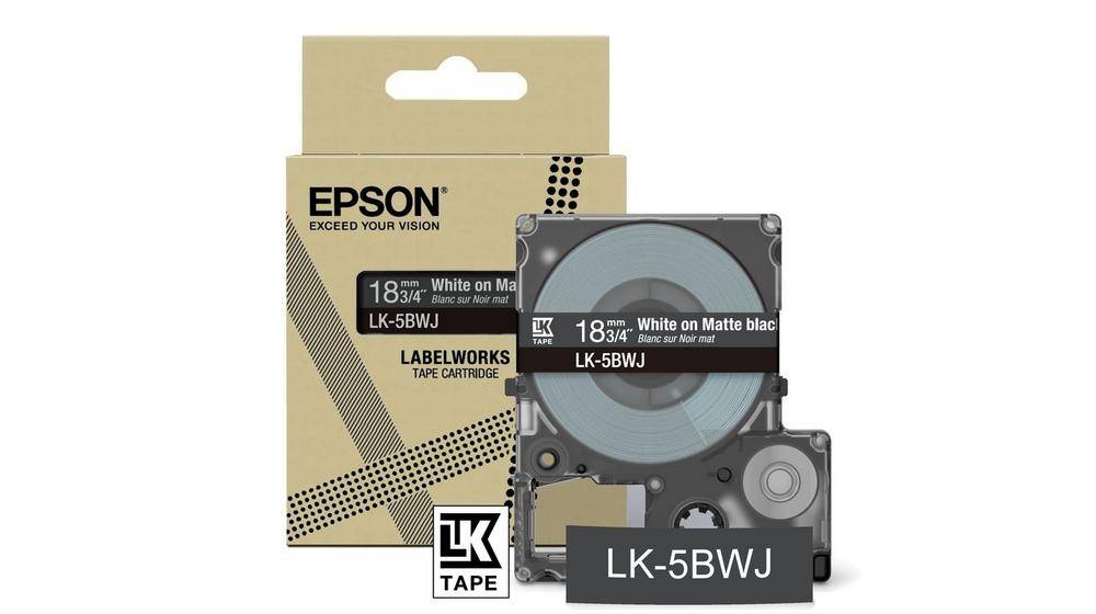 Epson LabelWorks LK-5BWJ Weiß-auf-mattschwarz Klebeband-Kassette, gezeigt mit ihrer Einzelhandelsverpackung.