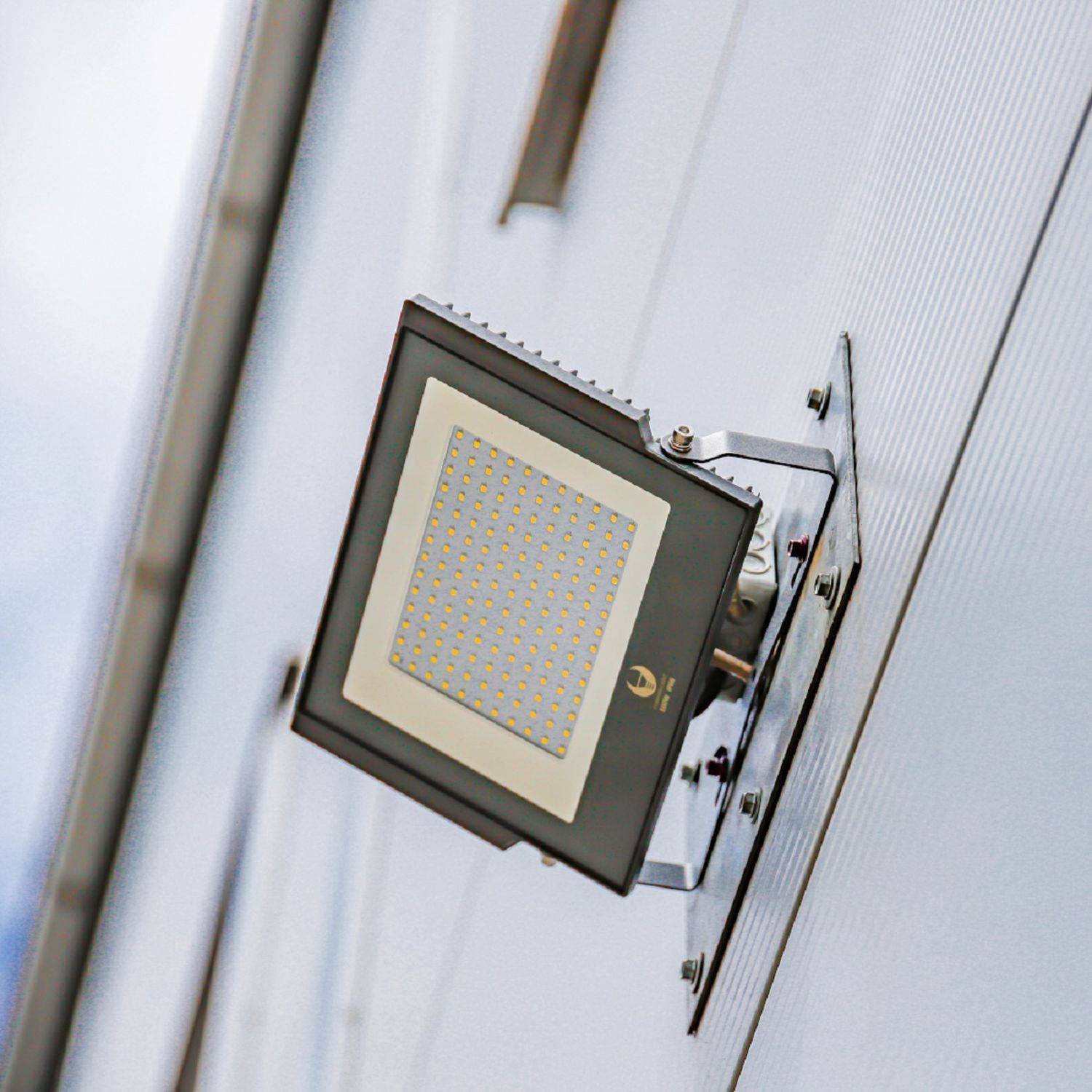 Forever Light Fluter Flutlichtstrahler Floodlight LED ASPIRE Außenbeleuchtung 100W 11000lm 230V IP66 Neutralweiß