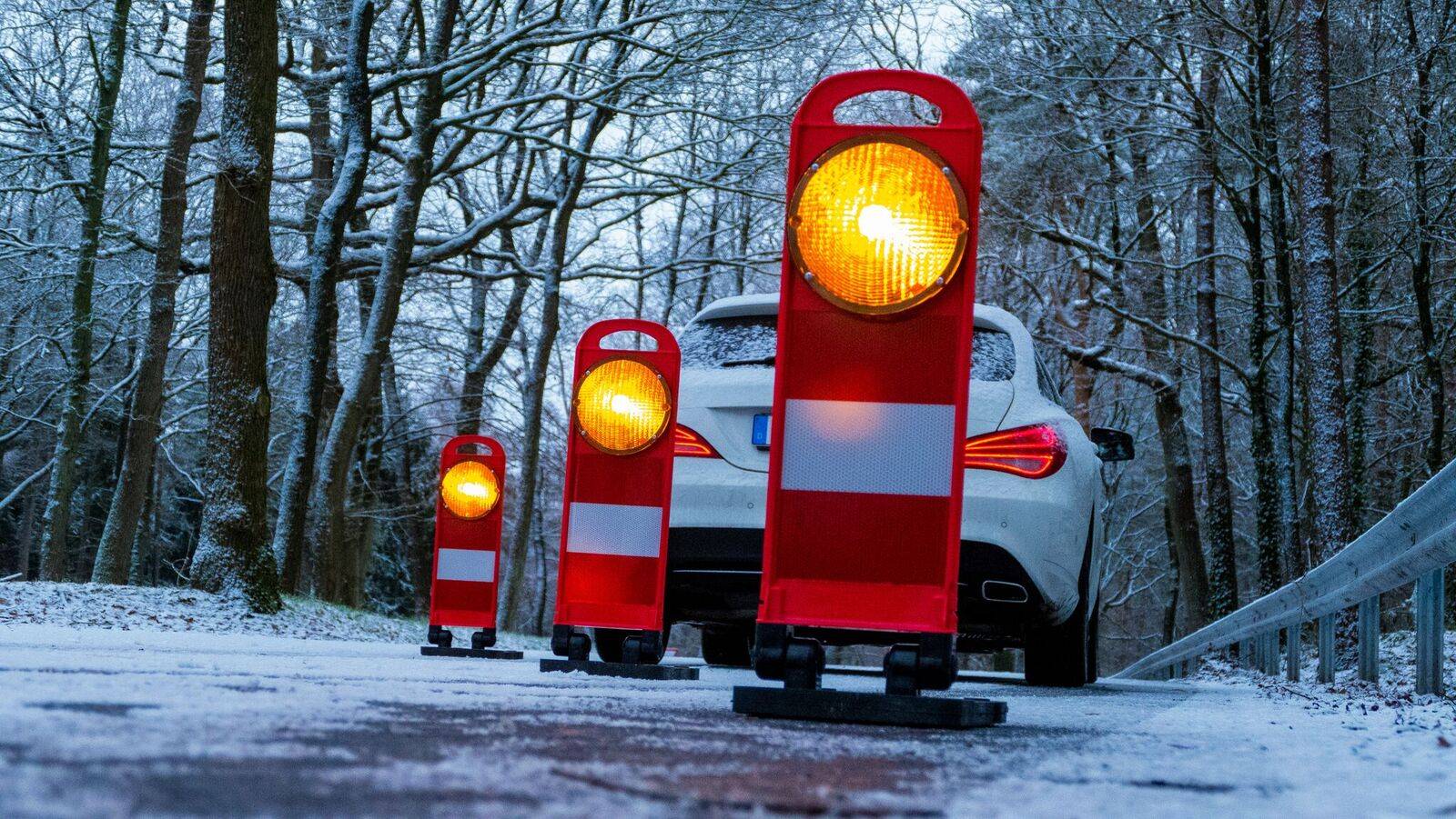 FlashMax Synchro, Klapp-Bake, mit gelber LED Blitz-Leuchte