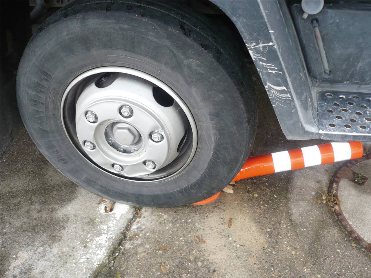 Schake Kunststoffpfosten / Flexipfosten / Sperrpfosten, weiß, 300 mm - 1000 mm | Größe: 750mm