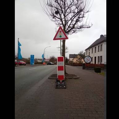 Sperrpfosten, Querbake, nach VZ 600-60