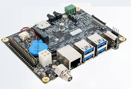 AVerMedia D131 CarrierBoard (für NVIDIA Jetson Orin NX / Xavier NX / Nano)