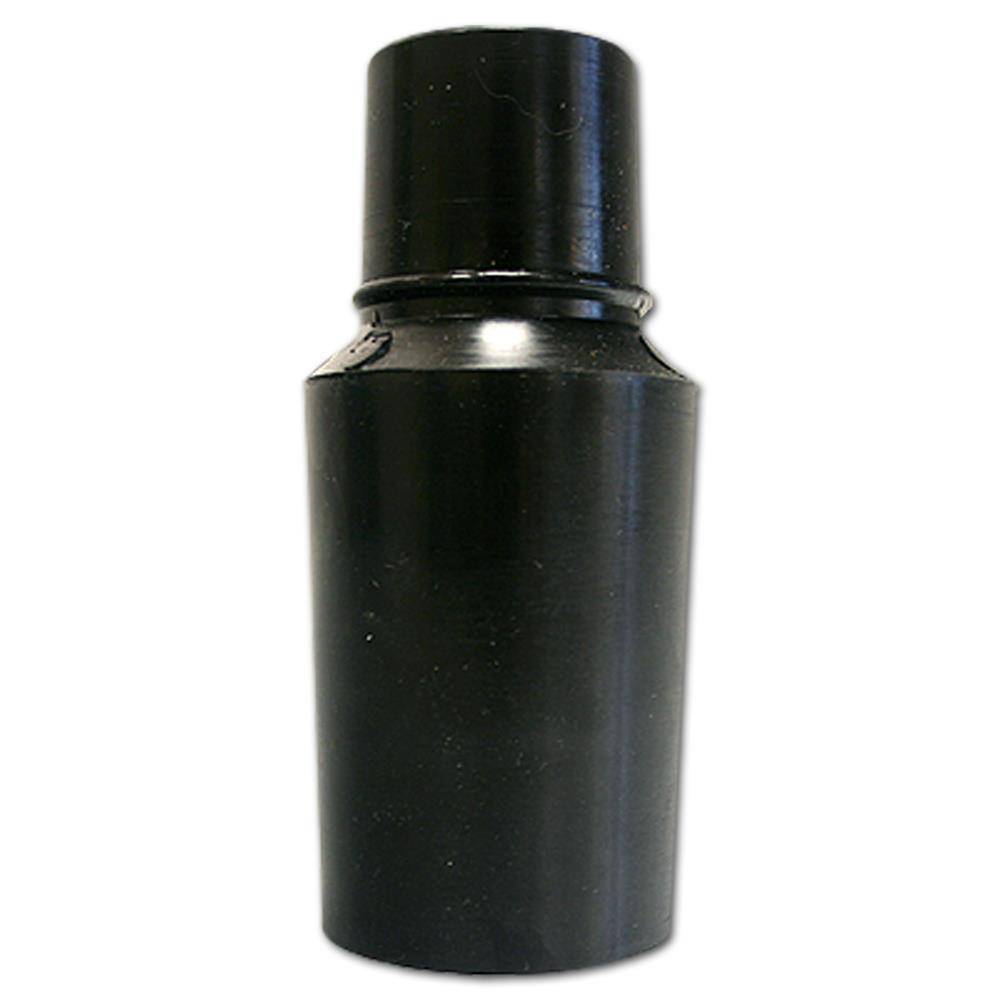 Schwarze zylindrische Flasche mit verschlossener Oberseite, isoliert auf weißem Hintergrund dargestellt.