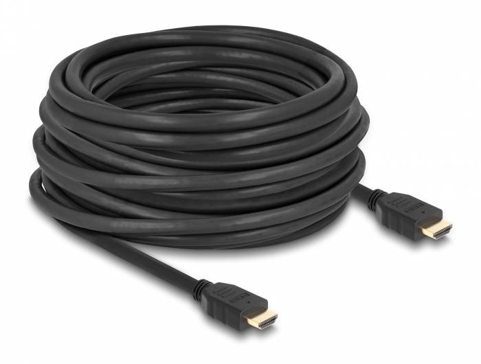 Aufgerolltes schwarzes HDMI-Kabel mit vergoldeten Steckern an beiden Enden, auf weißem Hintergrund gezeigt.