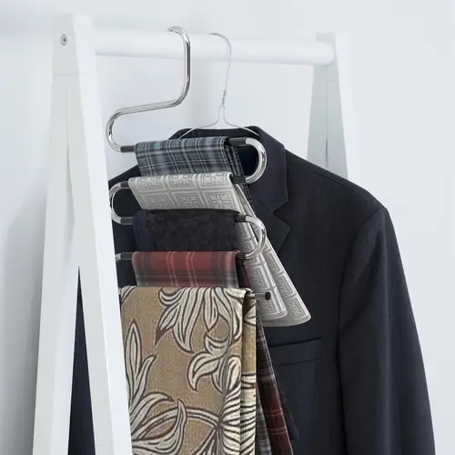 Intirilife 5x S-Form Hosenbügel in Silber - Platzsparender Kleiderbügel für Hosen Schals Krawatten Gürtel und Handtücher Intirilife 5x S-Form Hosenbügel in Silber - Platzsparender Kleiderbügel für Hosen Schals Krawatten Gürtel und Handtücher