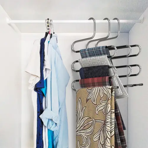 Intirilife 5x S-Form Hosenbügel in Silber - Platzsparender Kleiderbügel für Hosen Schals Krawatten Gürtel und Handtücher Intirilife 5x S-Form Hosenbügel in Silber - Platzsparender Kleiderbügel für Hosen Schals Krawatten Gürtel und Handtücher