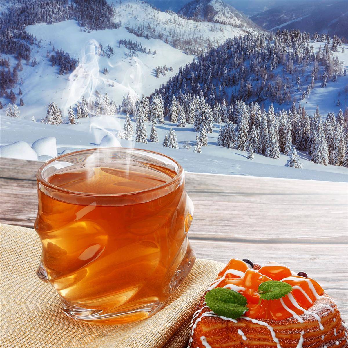 Intirilife 4x Whisky Glas in KRISTALL KLAR 'SCULPTURED' – Old Fashioned Whiskey Kristallglas Bleifrei im Sculpture Design spülmaschinengeeignet per