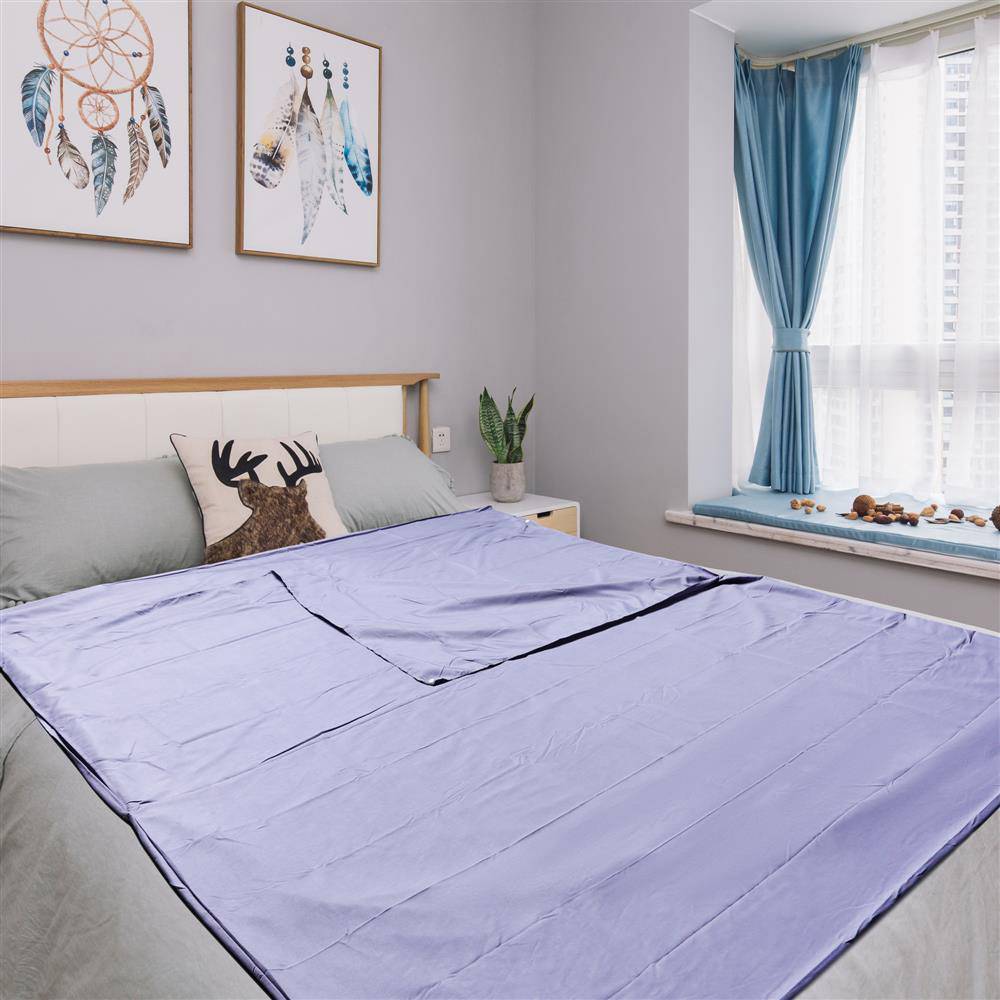 Intirilife Schlafsack 115 cm x 210 cm in DUNKEL LILA – Dünner Hüttenschlafsack Reiseschlafsack aus Polyester mit Verschluss und Aufbewahrungsbeute