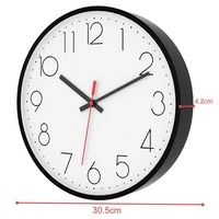 Intirilife Wanduhr in Schwarz - Weiß mit 30,5 cm Durchmesser - Praktische Zeitanzeige Chronometer stilvoll für jedes Zimmer Intirilife Wanduhr in Schwarz - Weiß mit 30,5 cm Durchmesser - Praktische Zeitanzeige Chronometer stilvoll für jedes Zimmer