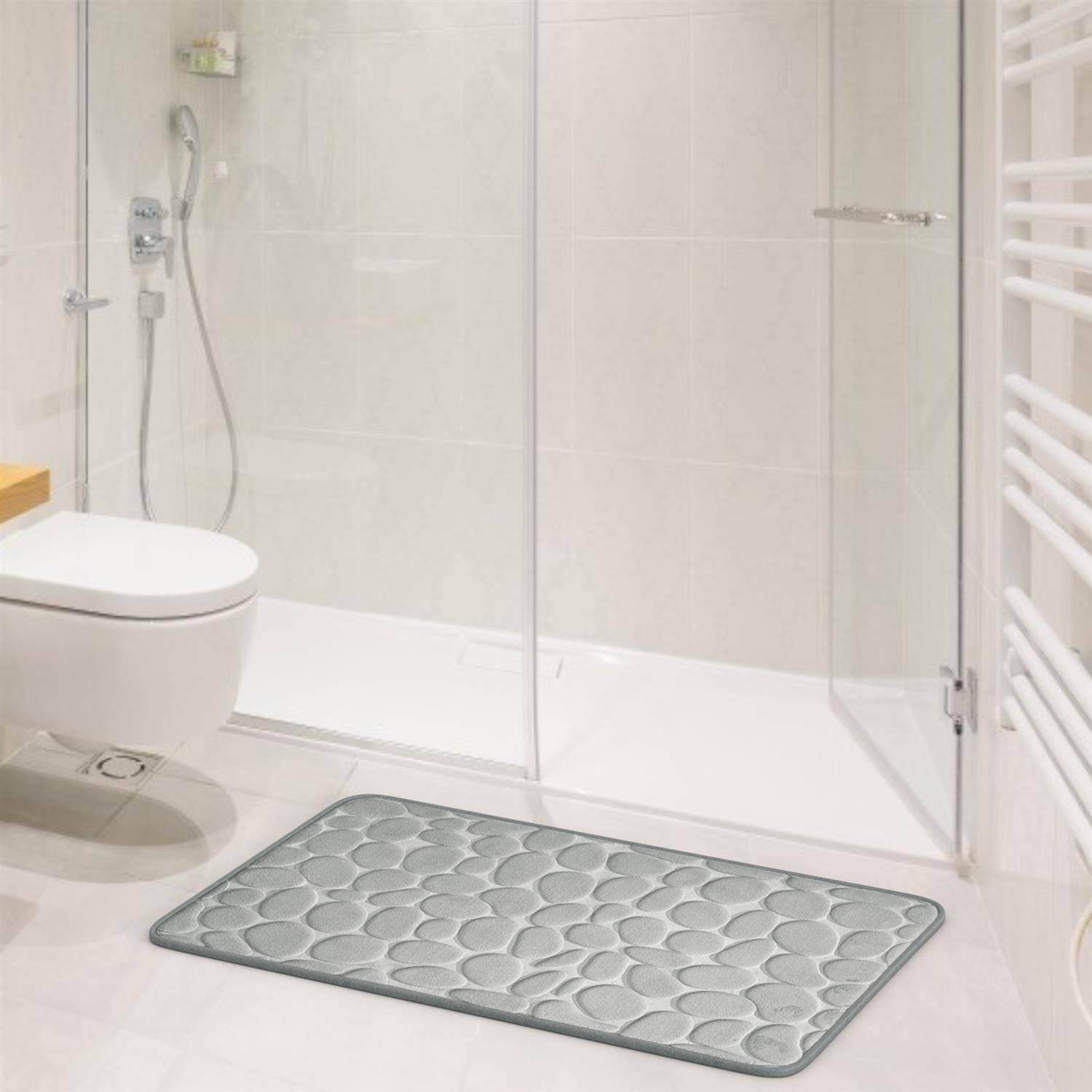 Intirilife grauer Duschvorleger Badmatte mit Memory-Schaum in Steinoptik - 80 x 50 cm - Für Bad und Waschküche