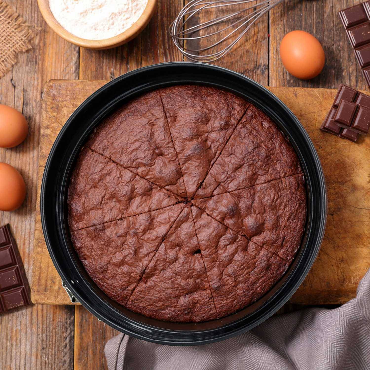 Intirilife 4-teilige Springformen-Set in verschiedenen Größen - Kuchenform, Backform, antihaft, bis zu 230 Grad, Kuchenbackform