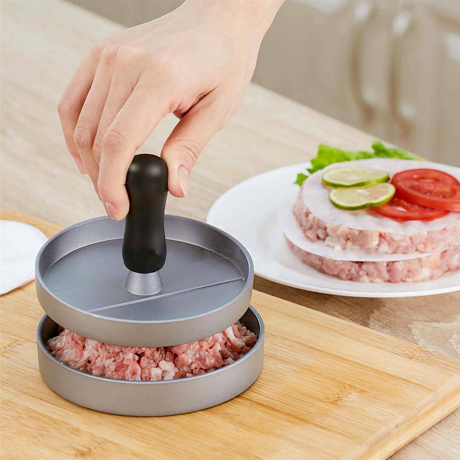 Intirilife praktische Hamburger Presse in Grau mit 11.5 cm Durchmesser - Zum Grillen Campen für Zuhause und Caterer