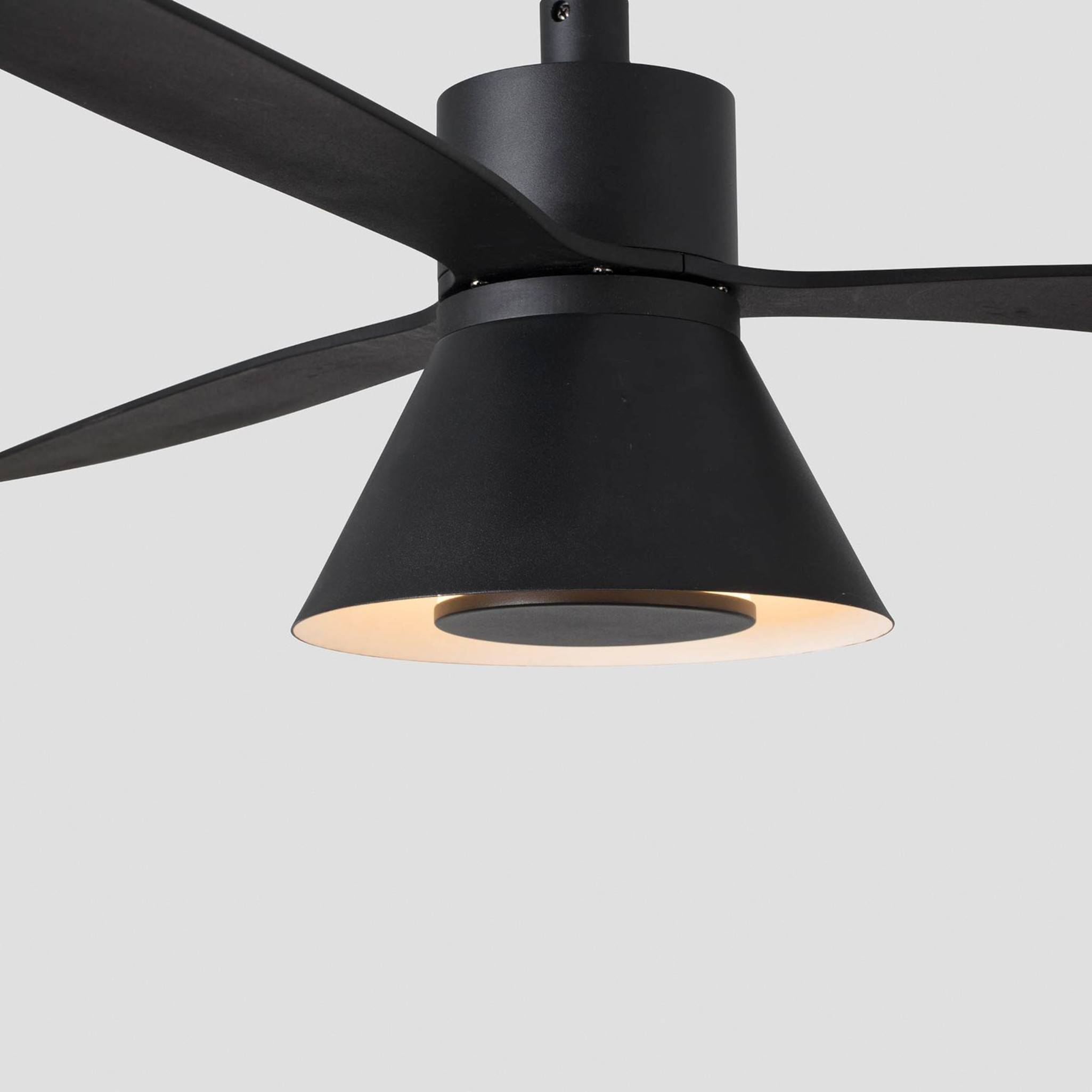 Energiespar Deckenventilator Amelia II Schwarz mit LED