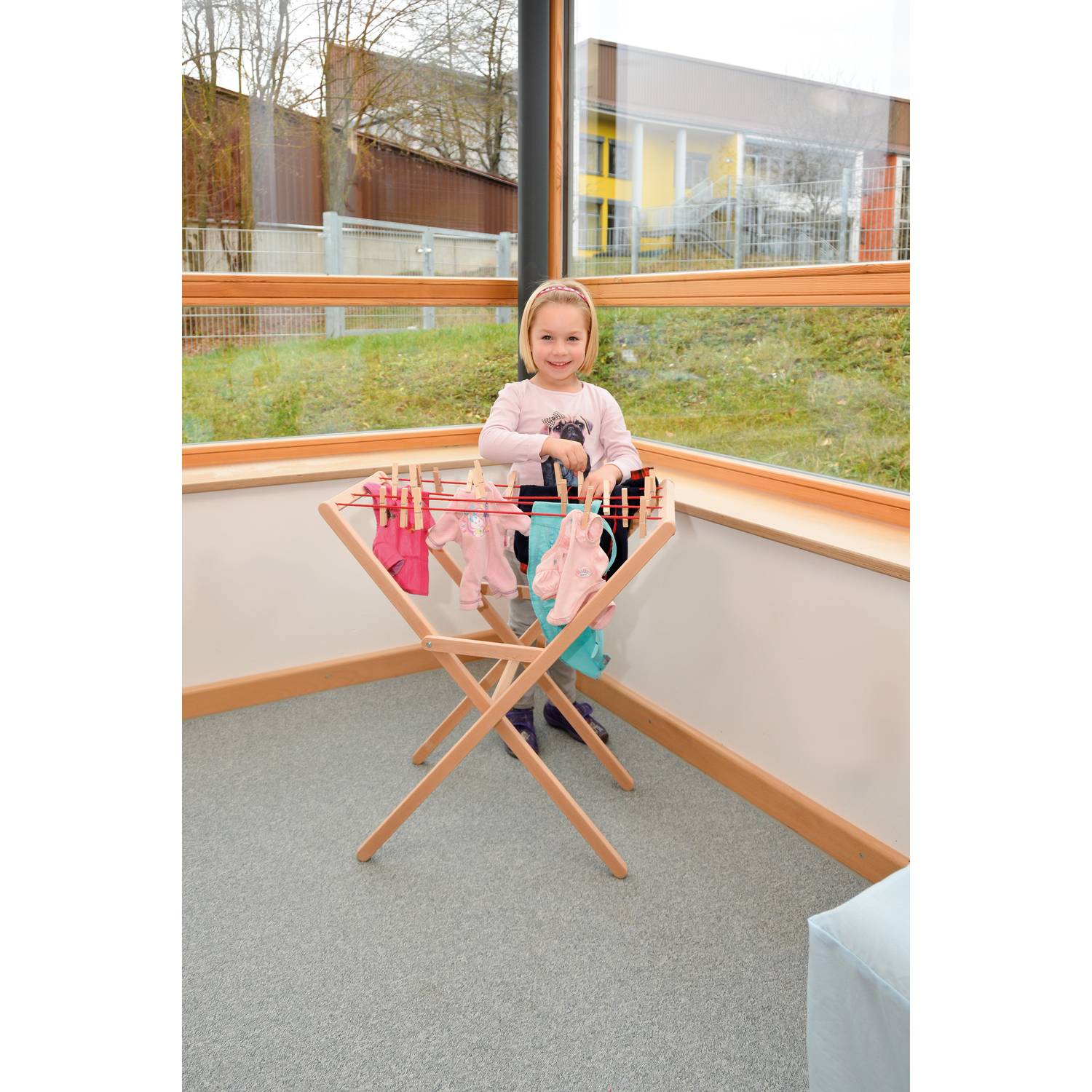 EDUPLAY 120485 Wäscheständer mit Klammern, 66 x 63 x 39 cm, natur